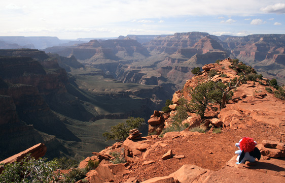 Cedar Ridge, a vista point along the South Kaibab trailhead in Grand Canyon National Park, AZ
